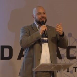 Presidente do CREA-RJ destaca a importância da especialização de engenheiros nos data centers