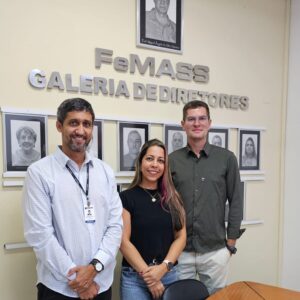 CREA-RJ realiza entrega de carteiras profissionais a novos engenheiros em cerimônia de colação de grau