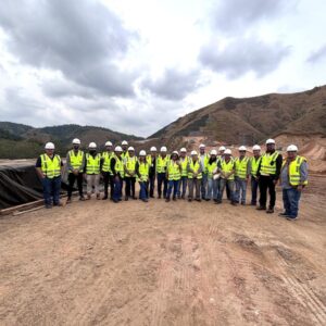 Delegação do CREA-RJ constata avanço nas obras de duplicação da Via Dutra na Serra das Araras