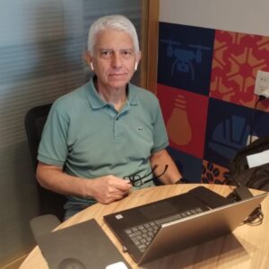 Primeiro profissional utiliza o novo espaço de coworking do CREA-RJ na Barra da Tijuca