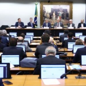 Projeto de lei que regula profissões do Sistema Confea/Crea tem audiência pública na Câmara e consolida apoio dos 27 Creas