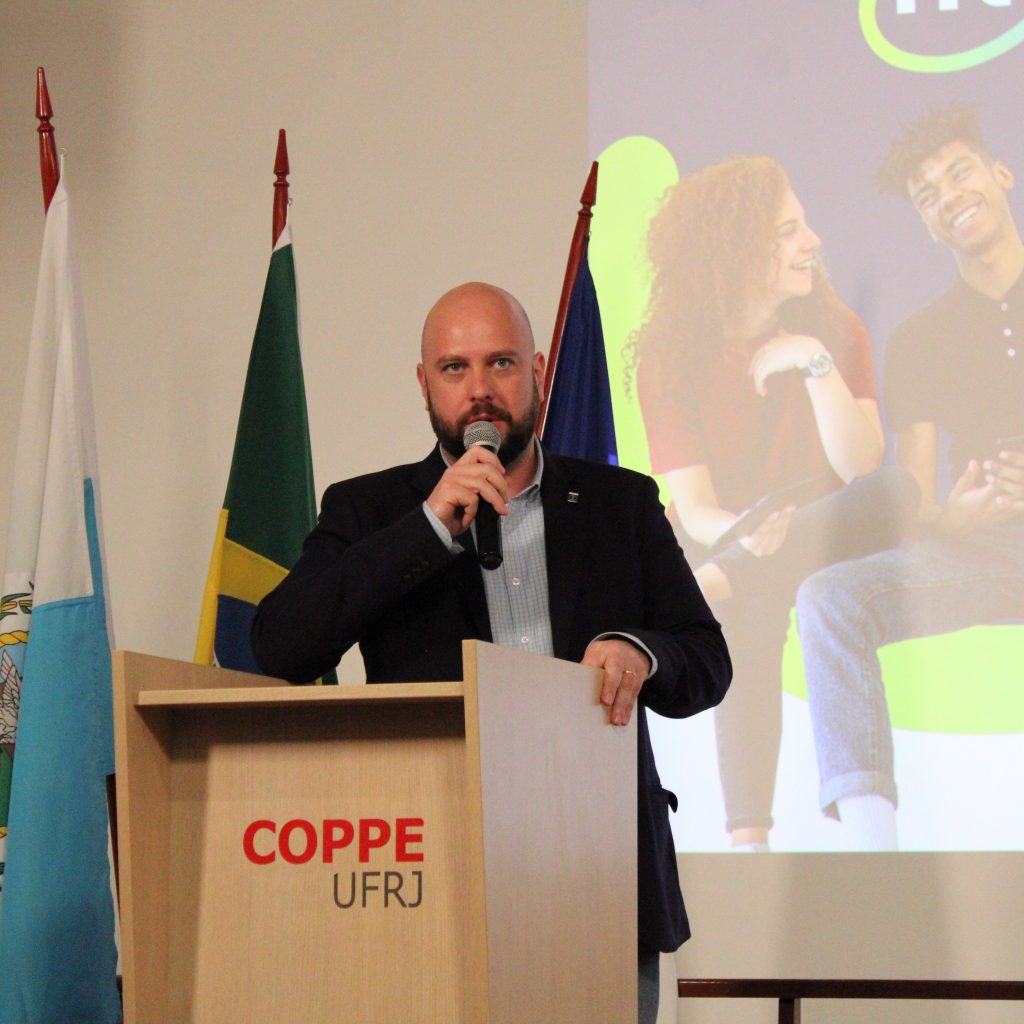 Presidente do CREA-RJ valoriza a formação de engenheiros na Semana Acadêmica e Cultural da COPPE/UFRJ