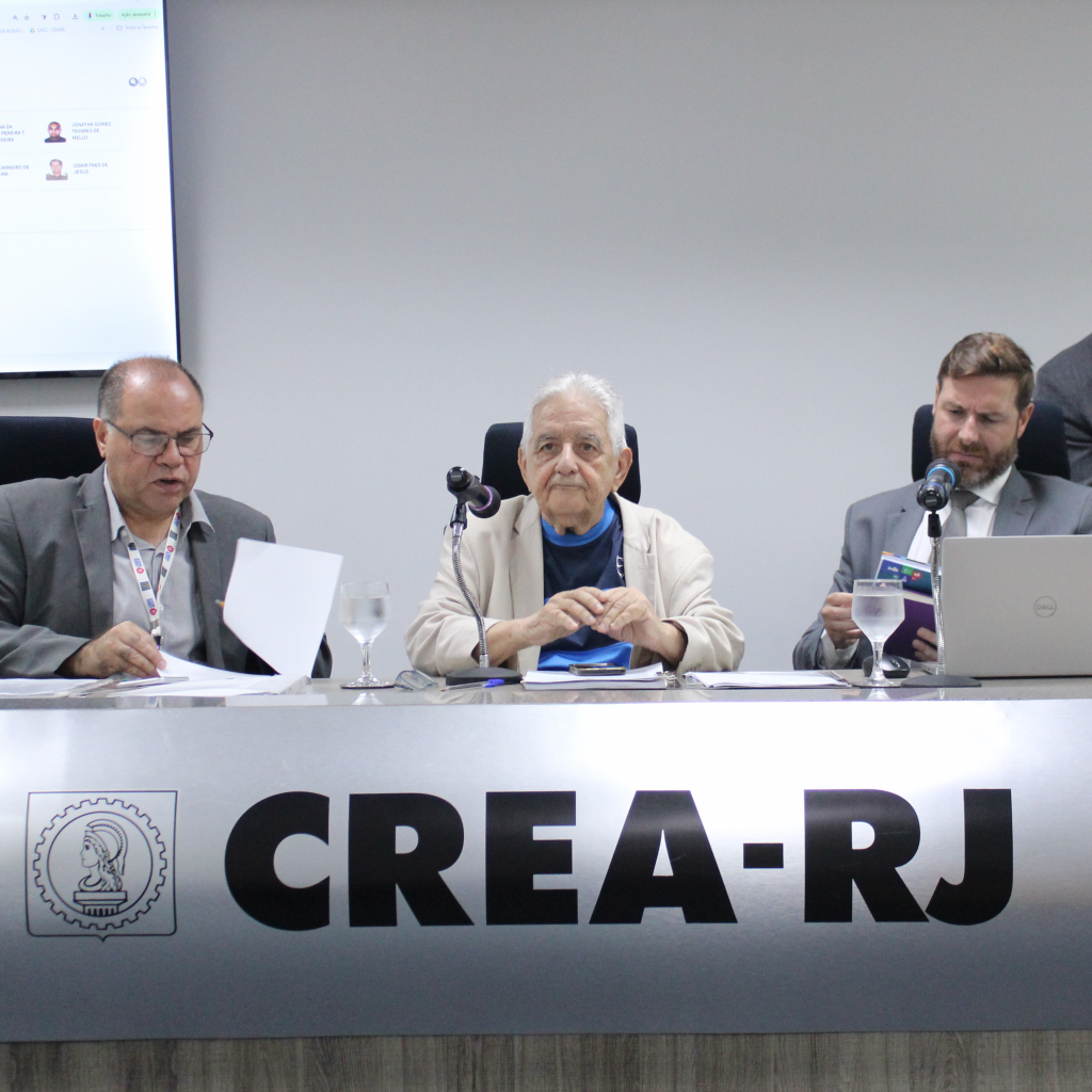 Luiz Carneiro assume como 1° vice presidente no excercício da presidência do CREA-RJ